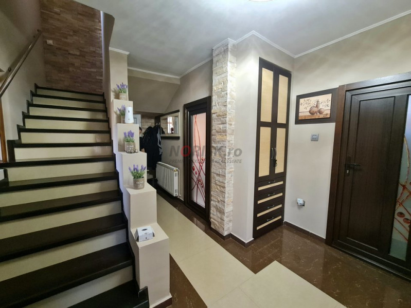 Vila 6 Camere - Domnesti