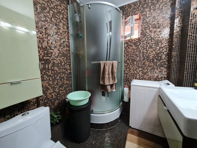 Vila 6 Camere - Domnesti