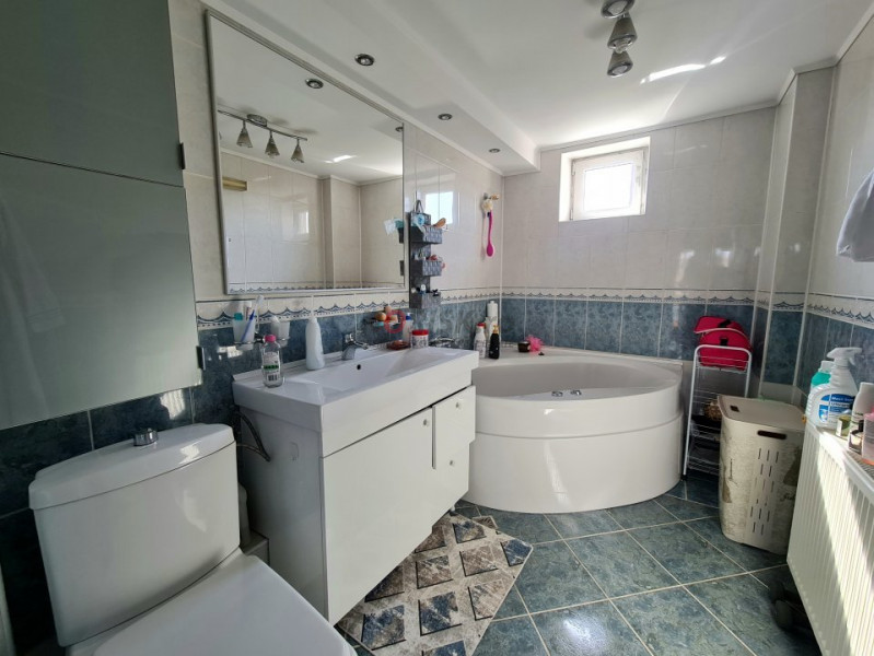 Vila 6 Camere - Domnesti