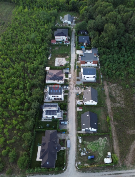 Vila 1 - Complex inchis