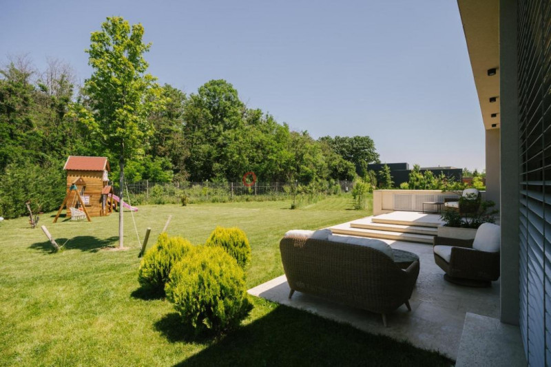 Comunitate exclusivistă - vilă modernă în mijlocul naturii