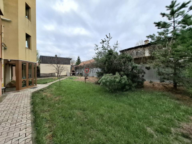3 camere LUX | 2 băi | 87 MP | Mobilat Utilat | Curte | Centrala