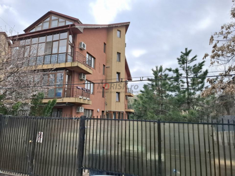 3 camere LUX | 2 băi | 87 MP | Mobilat Utilat | Curte | Centrala