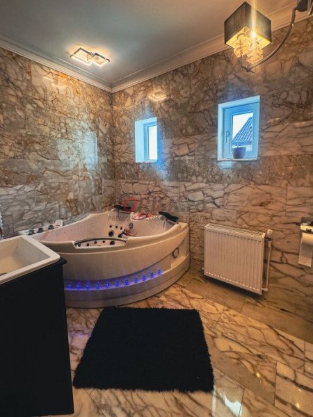 Vilă modernă cu 15 kW solar – complet utilată, ideală pentru familie