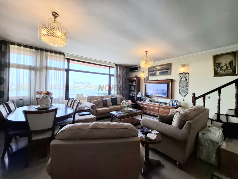 5 Camere | 217 MP | Panoramic | Etaj 2 + mansarda | Parcare | Centrală