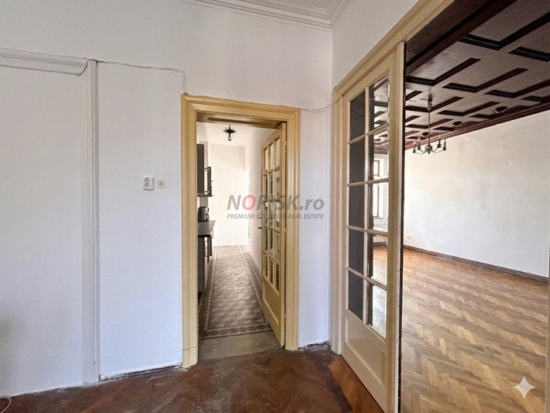FARA Comision | Proprietate interbelică cu detalii originale | 93 mp | Mosilor