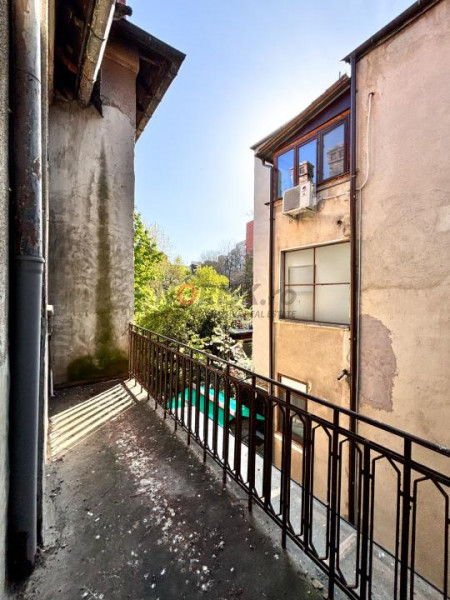 FARA Comision | Proprietate interbelică cu detalii originale | 93 mp | Mosilor