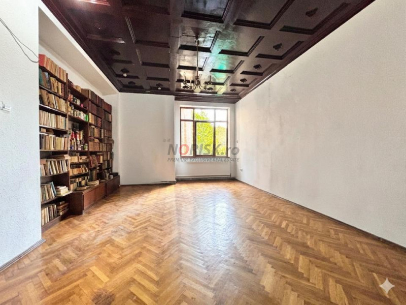 FARA Comision | Proprietate interbelică cu detalii originale | 93 mp | Mosilor
