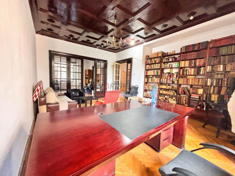 FARA Comision | Proprietate interbelică cu detalii originale | 93 mp | Mosilor