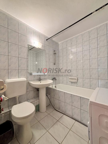 0%  | Vedere parc Bloc 1980 | 3 camere, Decomandat, 2 băi + Parcare METROU 5 min