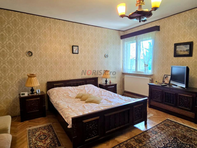 Refugiu de weekend sau business turistic, vila spatioasa, teren 1632 mp 