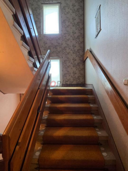 Refugiu de weekend sau business turistic, vila spatioasa, teren 1632 mp 