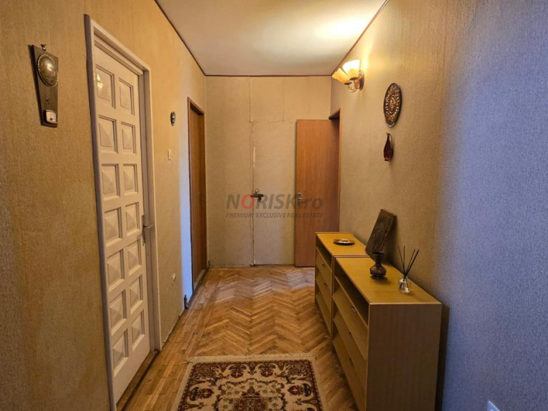 Refugiu de weekend sau business turistic, vila spatioasa, teren 1632 mp 