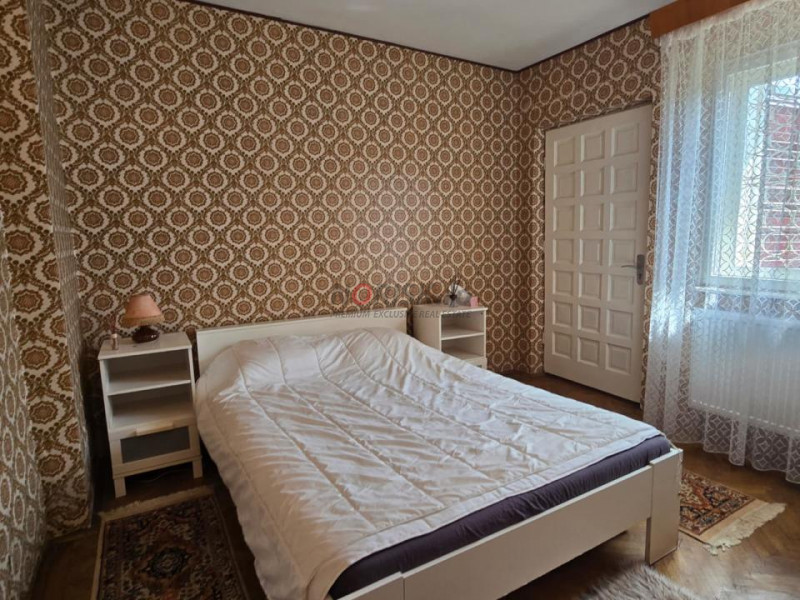 Refugiu de weekend sau business turistic, vila spatioasa, teren 1632 mp 