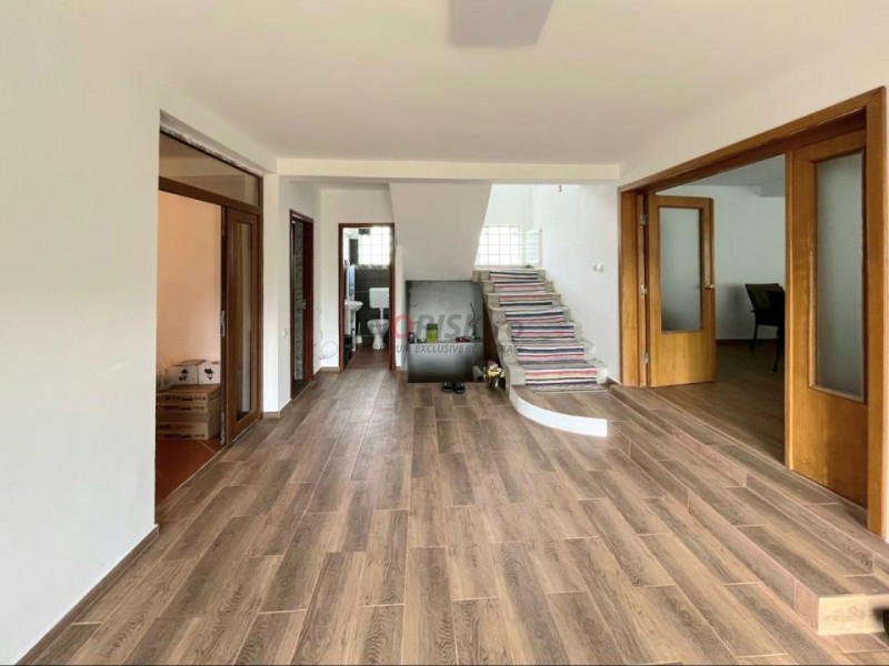 Vilă P+M cu 2300MP teren | 6 camere | 278MP | 30 min București 