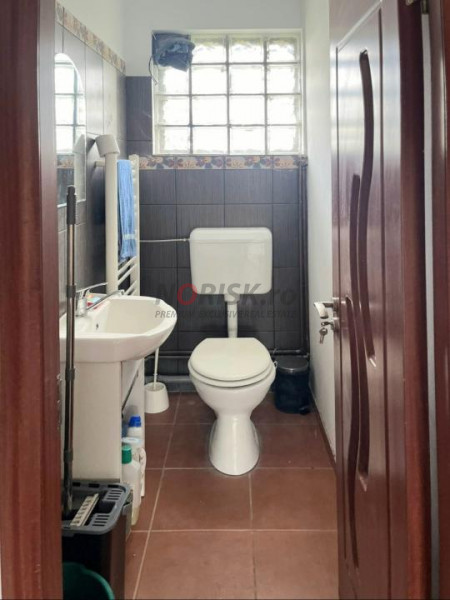 Vilă P+M cu 2300MP teren | 6 camere | 278MP | 30 min București 