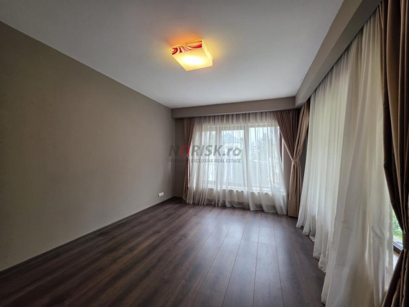 Casă Individuală în Pipera | 242 mp | Zonă Liniștită | Curte Privată