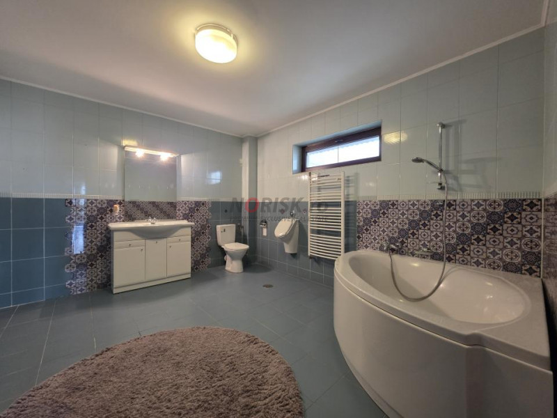Casă Individuală în Pipera | 242 mp | Zonă Liniștită | Curte Privată