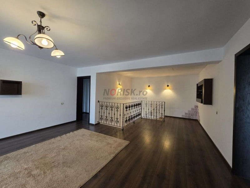 Casă Individuală în Pipera | 242 mp | Zonă Liniștită | Curte Privată