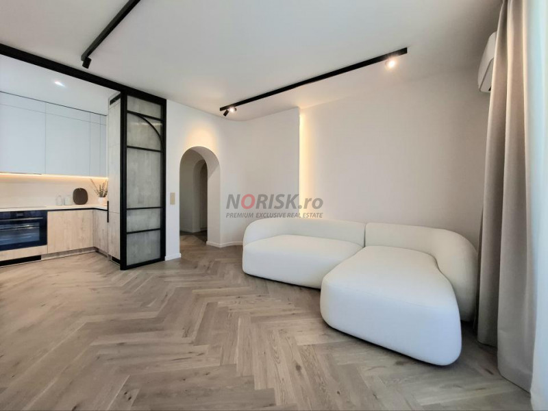 4 Camere I Unirii I Lux-Panoramic I 94 MP I 2020 I Parcare