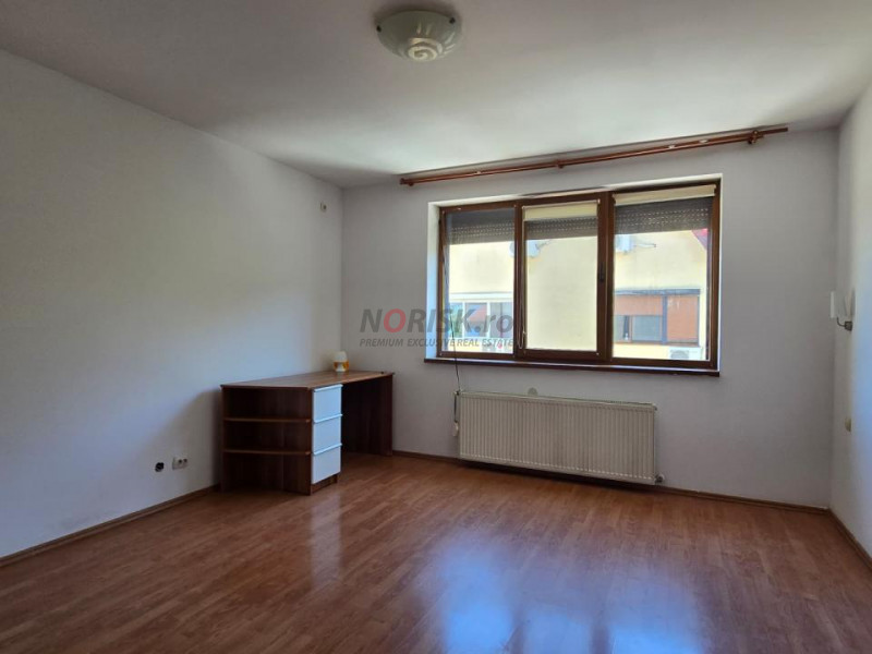 Domus Stil Pipera (Confort Residence) - vila 4 dormitoare + curte