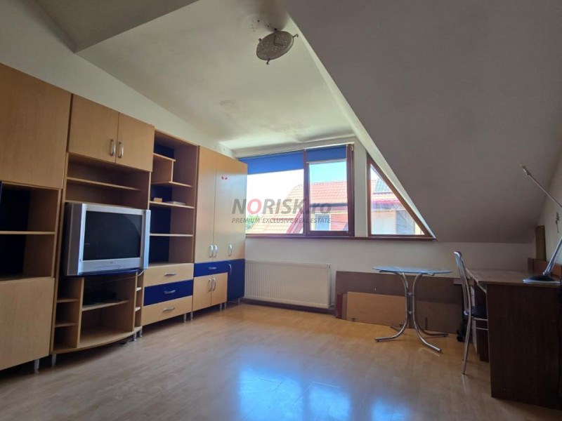 Domus Stil Pipera (Confort Residence) - vila 4 dormitoare + curte