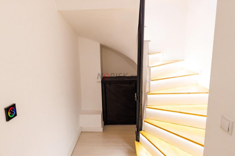 DUPLEX 3 Camere pe 2 niveluri 90mp, GATA de Mutat, OBOR 2 min METROU