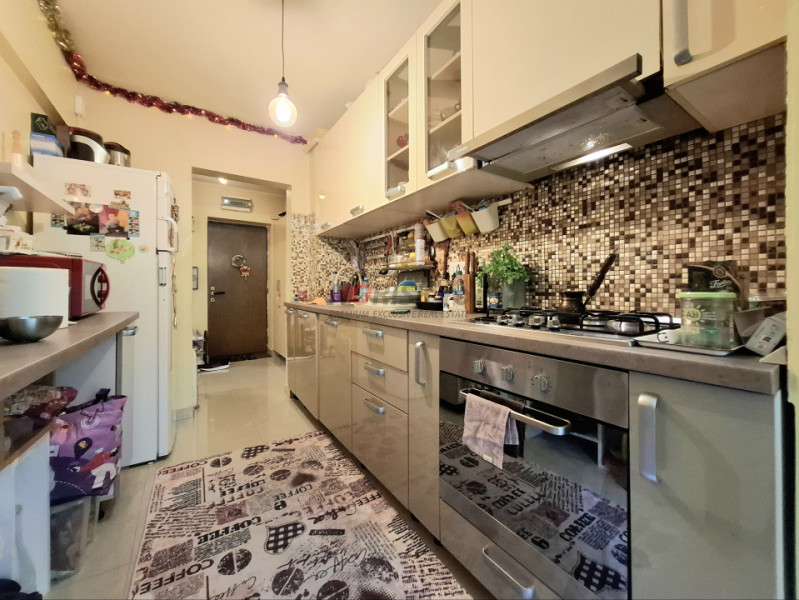 3 Camere | Basarabia | Etaj 1 | Decomandat | 70MP | Renovat 