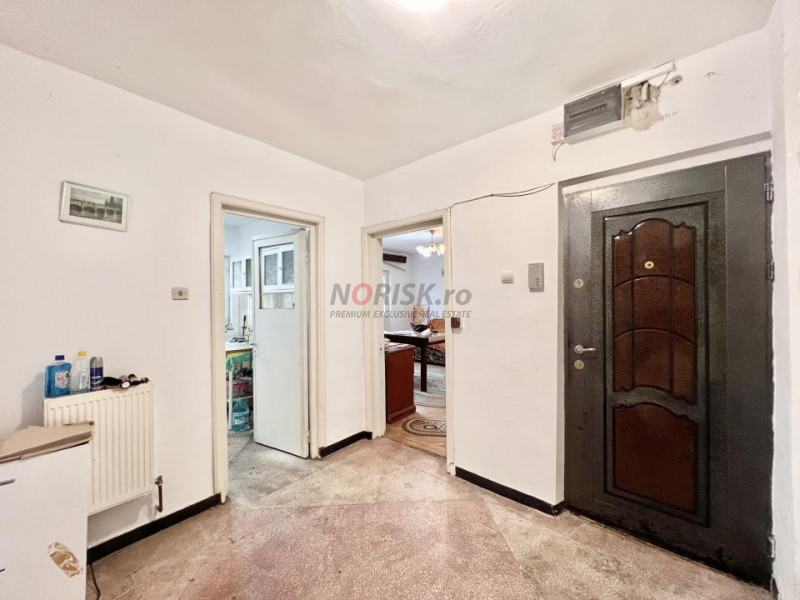 3 Camere I Vizavi de Parc PUCIOASA I 75 MP I Oportunitate !