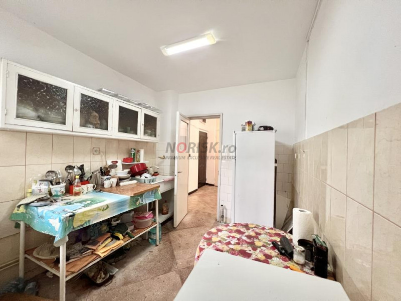 3 Camere I Vizavi de Parc PUCIOASA I 75 MP I Oportunitate !