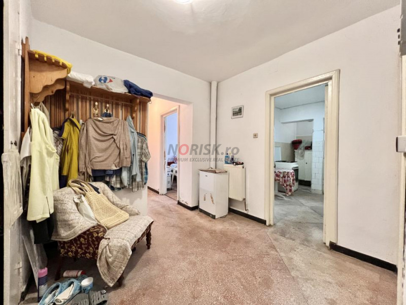 3 Camere I Vizavi de Parc PUCIOASA I 75 MP I Oportunitate !