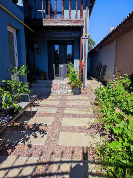 Casă 2 Mai | 6 dormitoare - băi proprii | 685 MP Teren 