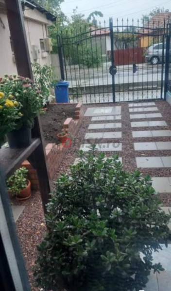 Casă 2 Mai | 6 dormitoare - băi proprii | 685 MP Teren 