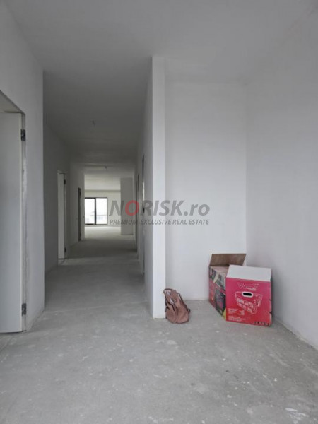 Top Floor Living – Penthouse cu 5kW Panouri Fotovoltaice Incluse