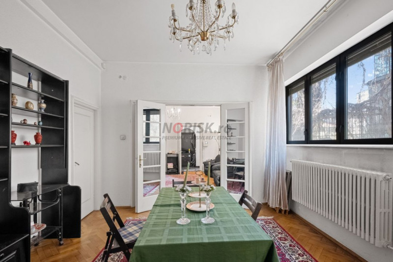 VANZARE VILA 9 CAMERE DECEBAL- RADU DE LA AFUMATI NR.42