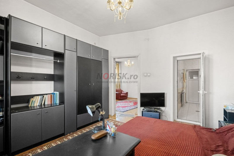 VANZARE VILA 9 CAMERE DECEBAL- RADU DE LA AFUMATI NR.42