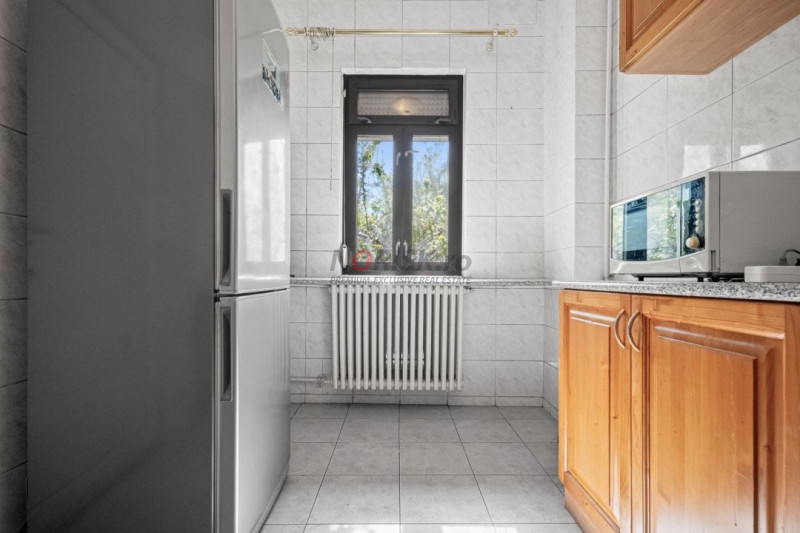 VANZARE VILA 9 CAMERE DECEBAL- RADU DE LA AFUMATI NR.42