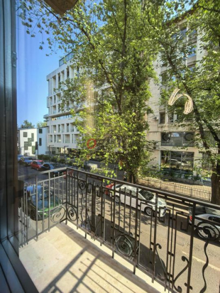 0% COMISION Mihai Eminescu: 4 CAMERE Interbelic RENOVAT premium, 120mp, Etaj 1 