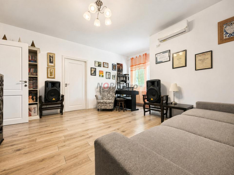 0% Comision | 2 Camere cu farmec 70MP | Renovat 2023, tavane înalte, FARA Risc 