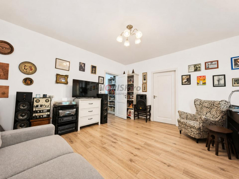 0% Comision | 2 Camere cu farmec 70MP | Renovat 2023, tavane înalte, FARA Risc 