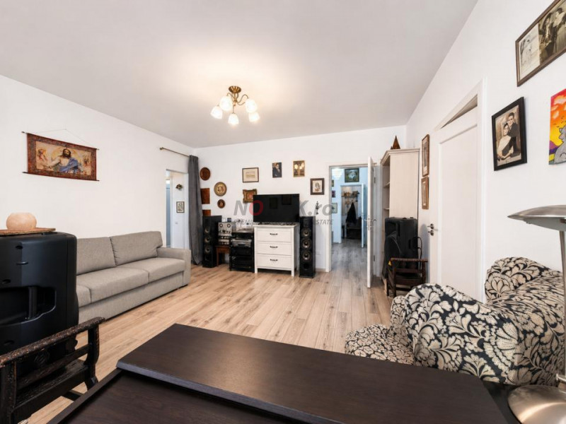 0% Comision | 2 Camere cu farmec 70MP | Renovat 2023, tavane înalte, FARA Risc 