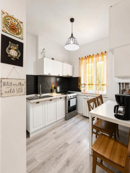 0% Comision | 2 Camere cu farmec 70MP | Renovat 2023, tavane înalte, FARA Risc 