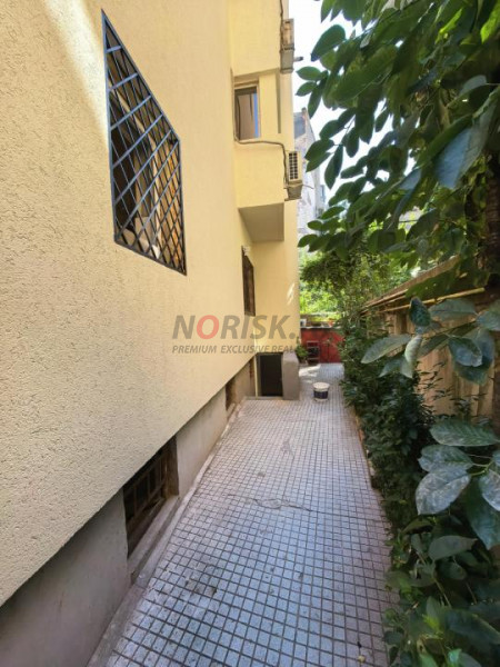0% Comision | 2 Camere cu farmec 70MP | Renovat 2023, tavane înalte, FARA Risc 