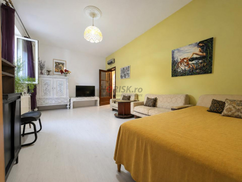 Mai mult SPAȚIU decât te aștepți | 2 camere + Boxa 84mp | BLOC Rusesc JIULUI