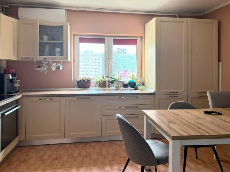 4 Camere | 96MP | Calea Vitan | Centrală | 2 Parcări | Renovat/Mobilat/Utilat