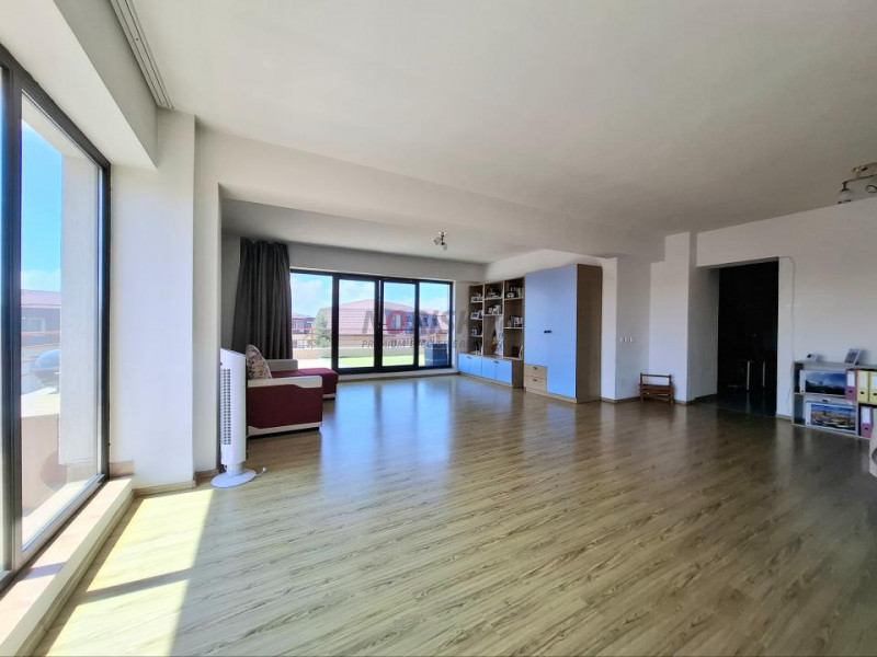 PENTHOUSE 3 CAMERE | 118 MP plus TERASĂ 61MP | Living spectaculos | Centrală