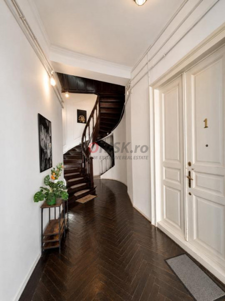 0% RAR în Grădina Icoanei: ETAJ întreg, scară proprie,vedere parc 4 Camere 140mp