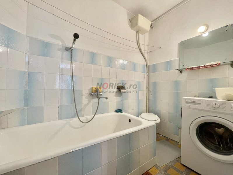 Casă 5 Camere | 131MP | POLONĂ | Teren 424MP | Centrală | Parcare 