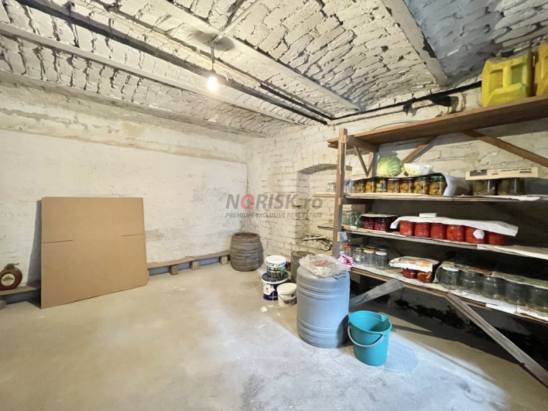 Casă 5 Camere | 131MP | POLONĂ | Teren 424MP | Centrală | Parcare 