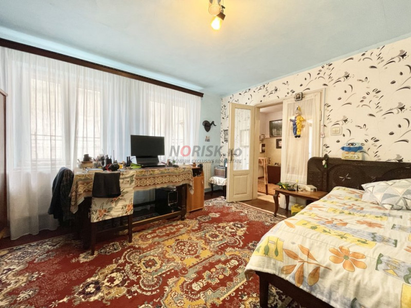 Casă 5 Camere | 131MP | POLONĂ | Teren 424MP | Centrală | Parcare 